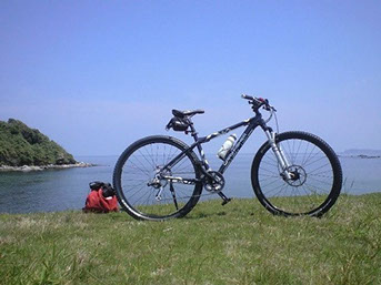 志賀島にて；蒼い海とバイク / Bike - TREC CrossCountry 29er